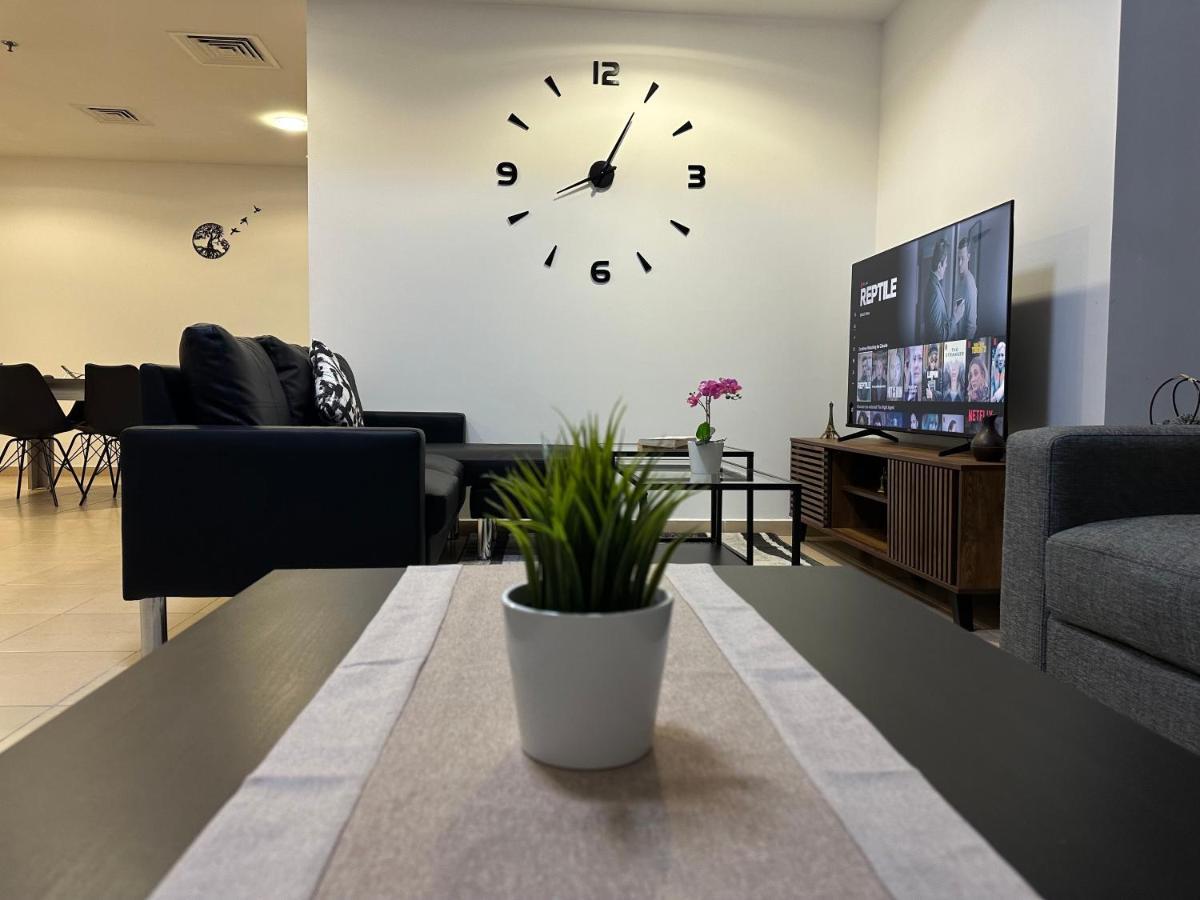 Moonlight Hostel Jbr - 2Min Walk To Jbr Beach - Gym - 2Min Metro Station - Poll Dubai Luaran gambar