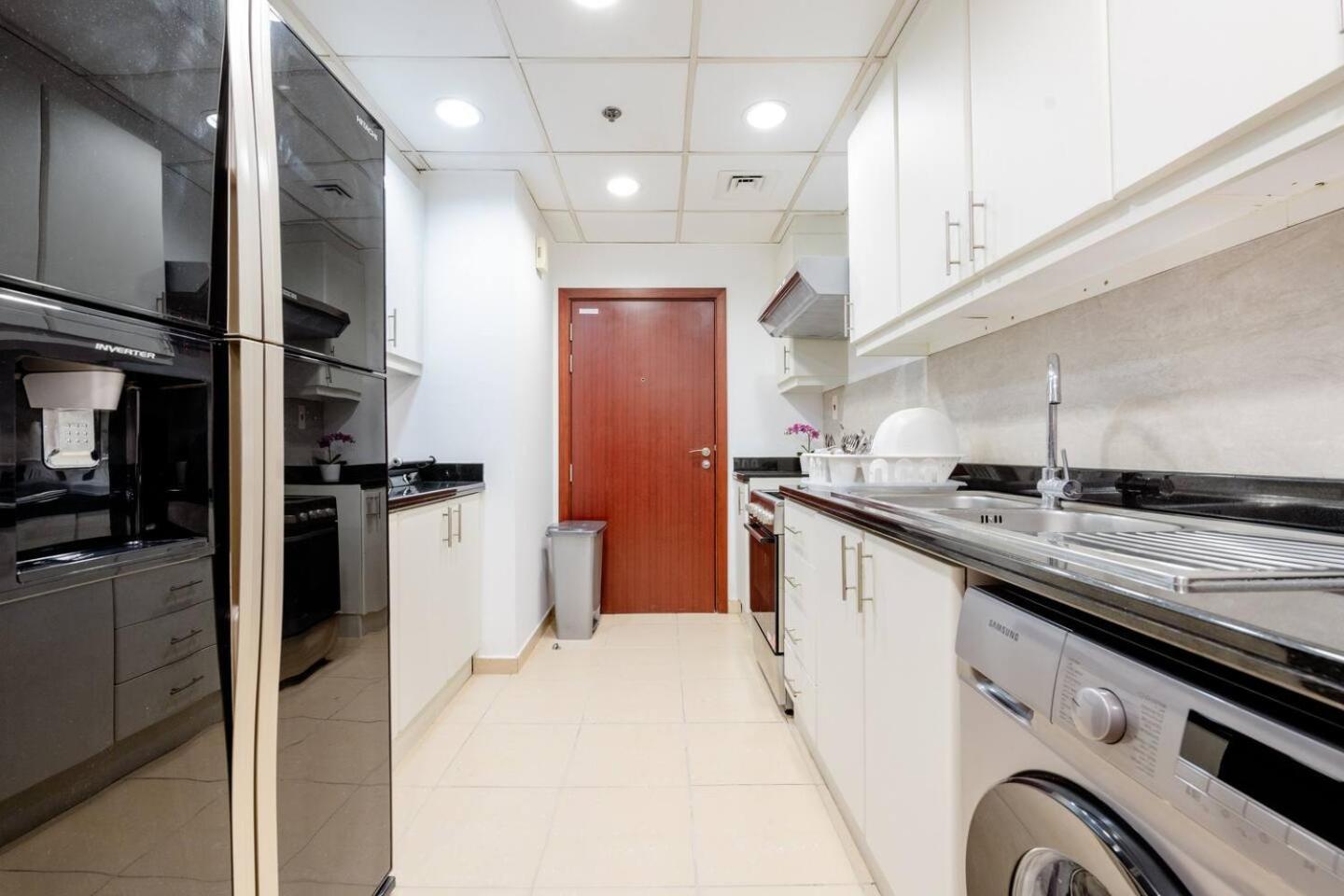 Moonlight Hostel Jbr - 2Min Walk To Jbr Beach - Gym - 2Min Metro Station - Poll Dubai Luaran gambar